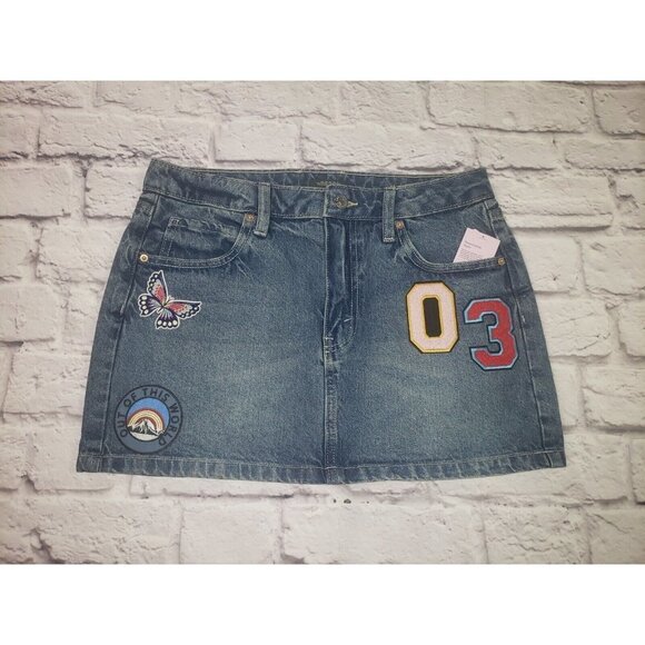 NEW Wild Fable Womens’ Denim Skirt Size 6 Jean Mini 90s Style Y2K Patch - Picture 1 of 3